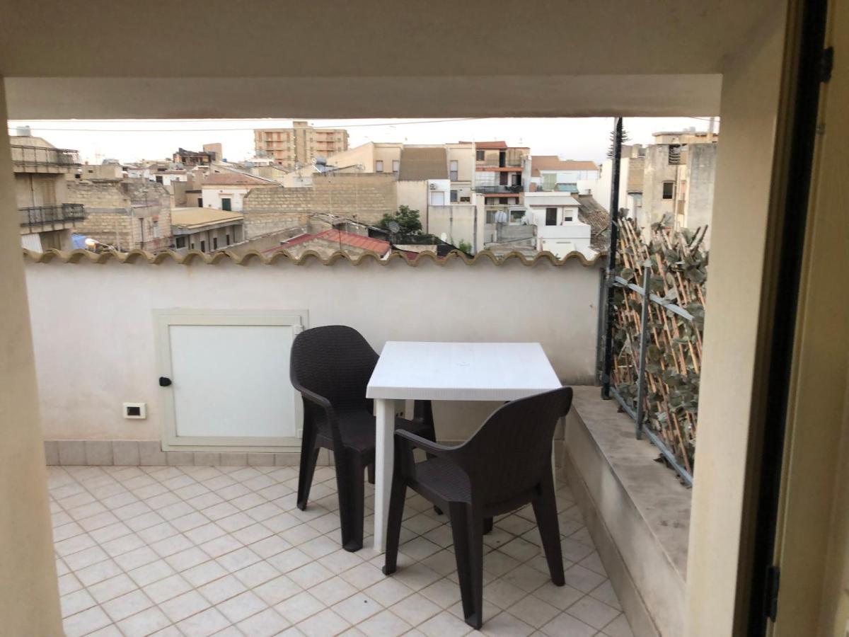 Mansarda Mentana Due Apartment Витория Екстериор снимка