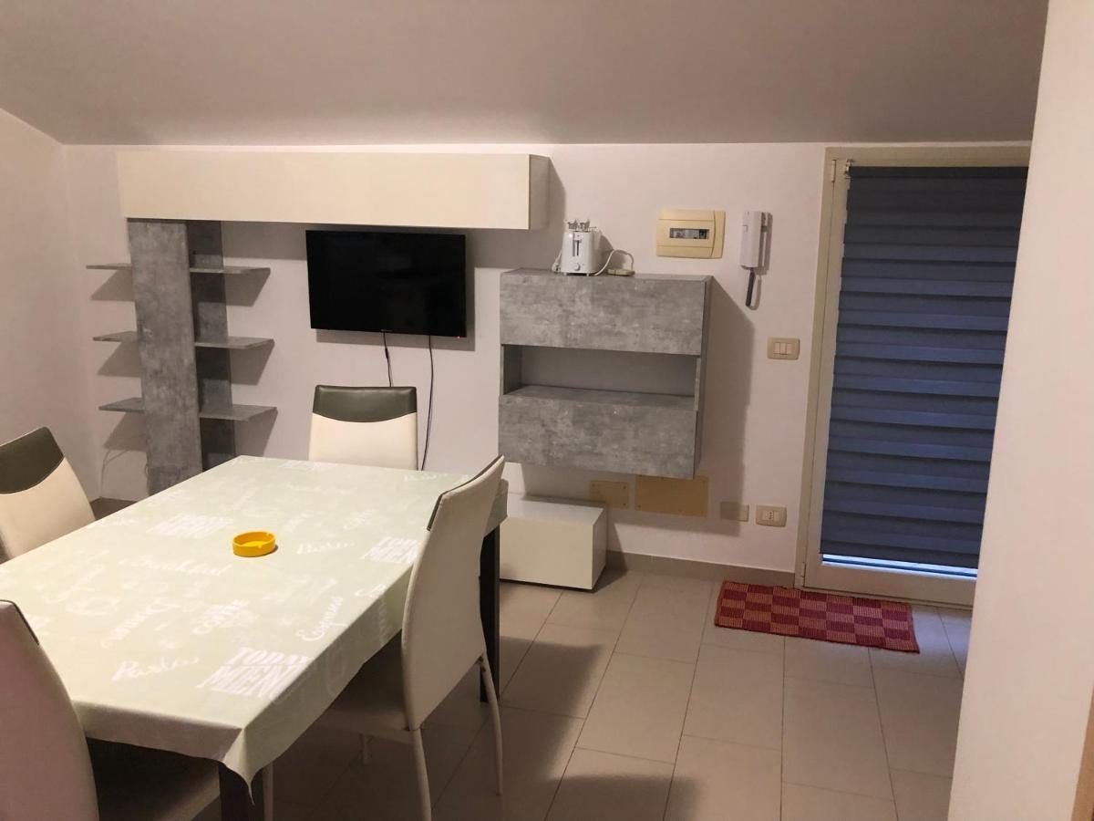 Mansarda Mentana Due Apartment Витория Екстериор снимка